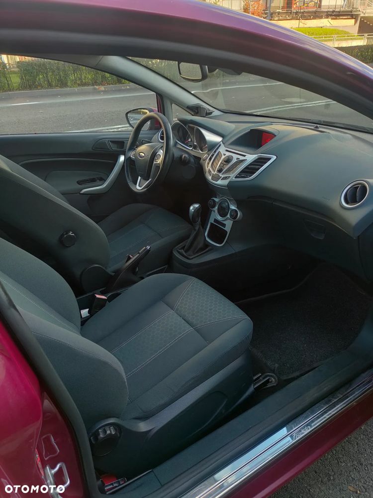 Ford Fiesta 1.6 Titanium - 8