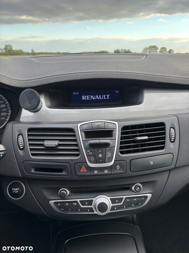 Renault Laguna dCi 150 FAP - 17