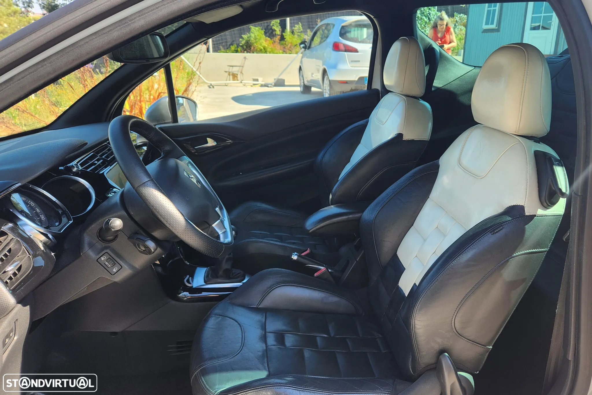 Citroën DS3 1.6 e-HDi Airdream Sport Chic - 12