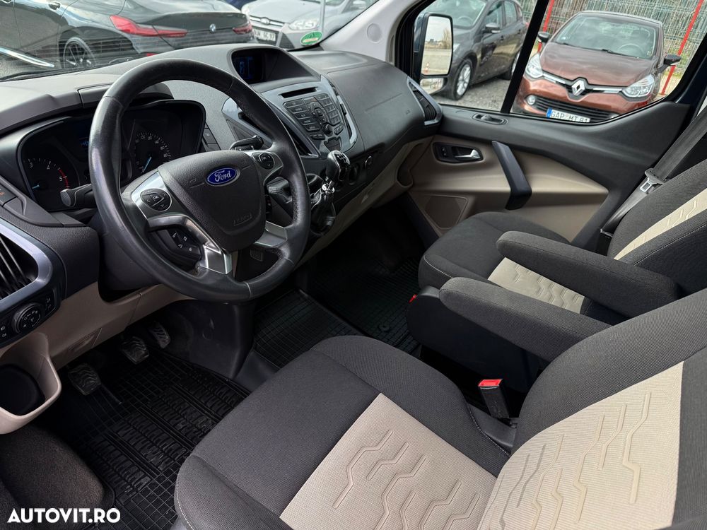Ford Tourneo Custom - 4