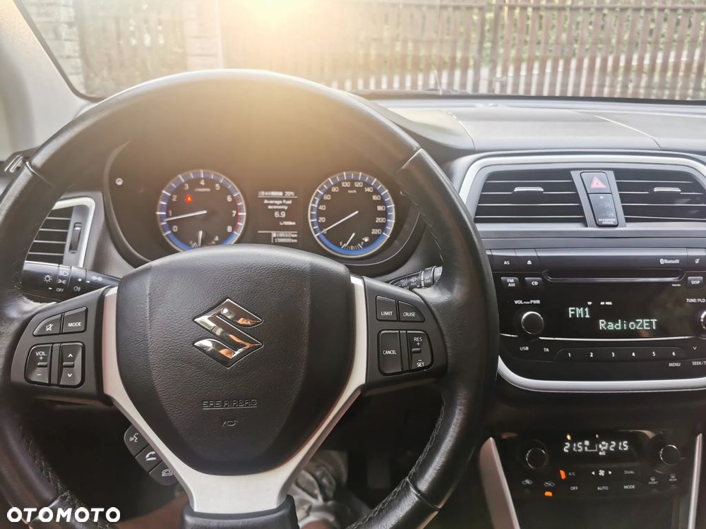 Suzuki SX4 1.6 Comfort Plus 4WD - 11