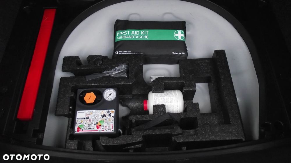 Volvo V40 T2 Kinetic - 37