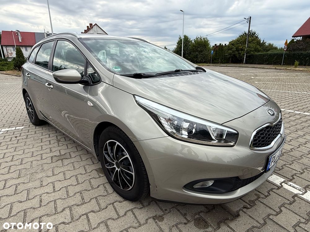 Kia Ceed 1.4 CVVT Dream Team Edition - 13