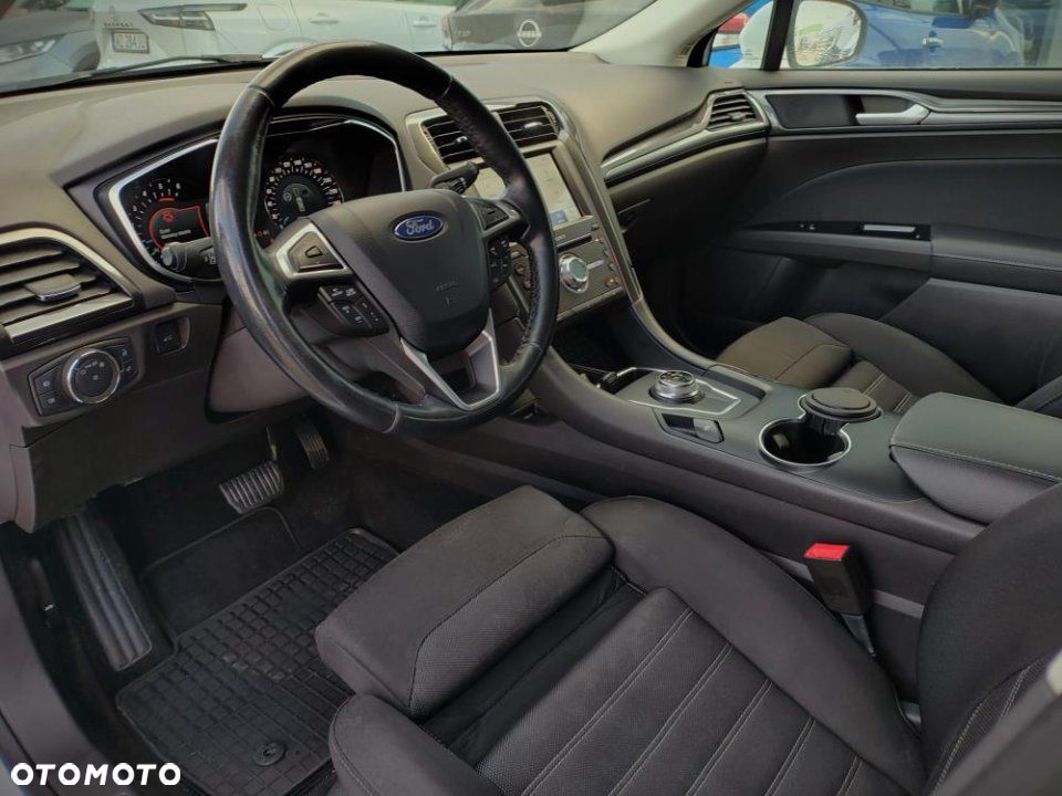 Ford Mondeo - 18