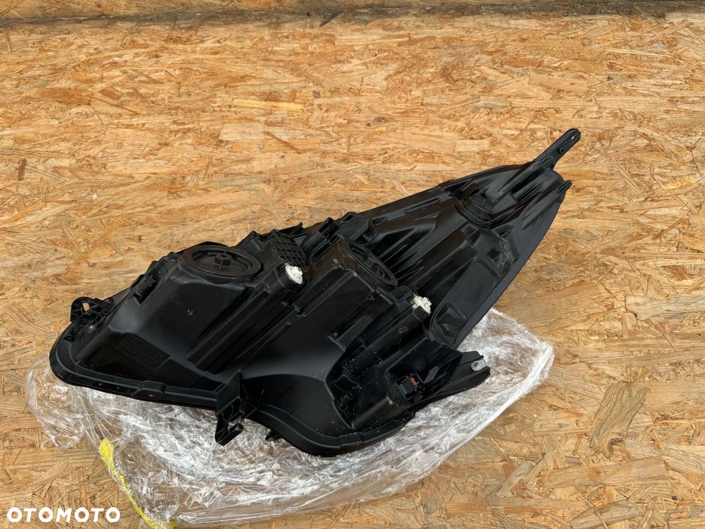 LAMPA REFLEKTOR PRZÓD PRZEDNIA PRAWA RH OPEL CORSA E 14-19 ZWYKŁA BEZ LEDA 39108223 ORYGINAŁ - 6