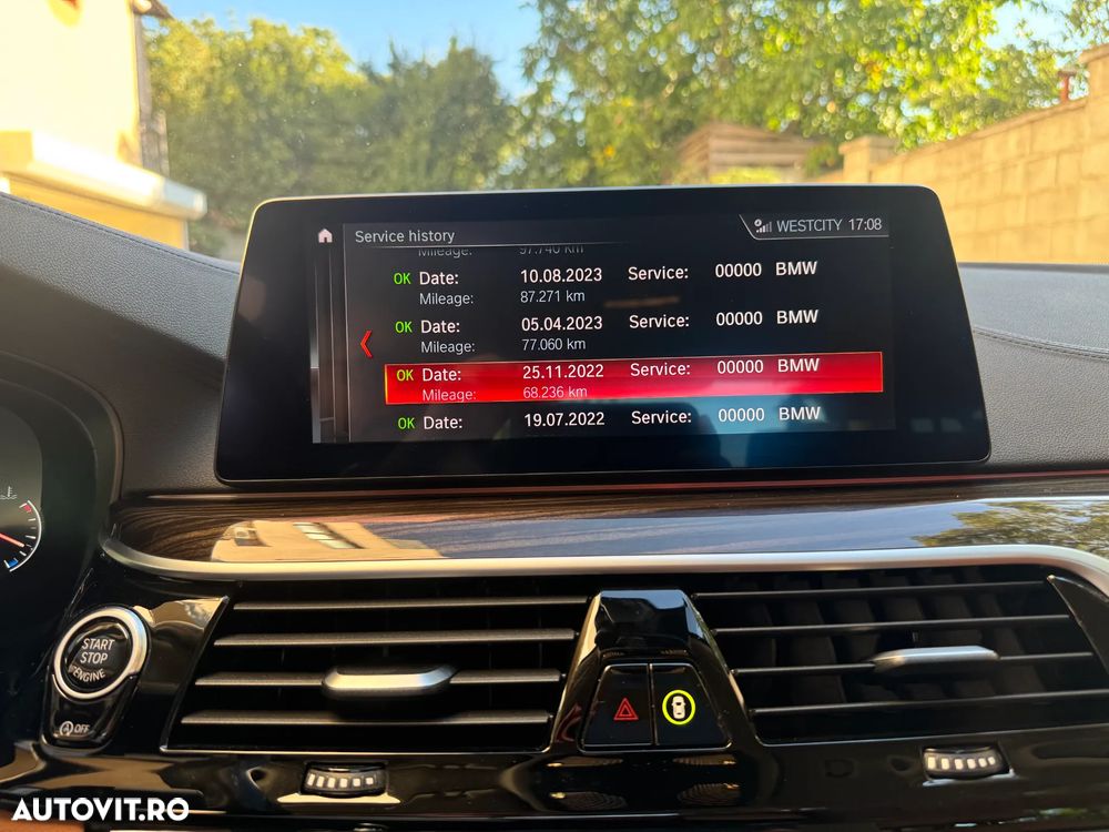 BMW Seria 5 520d xDrive AT - 26