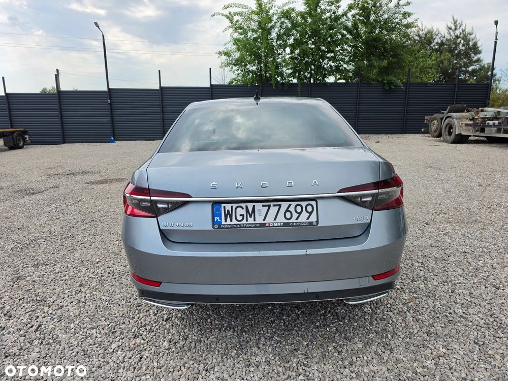 Skoda Superb 2.0 TDI SCR L&K DSG - 4