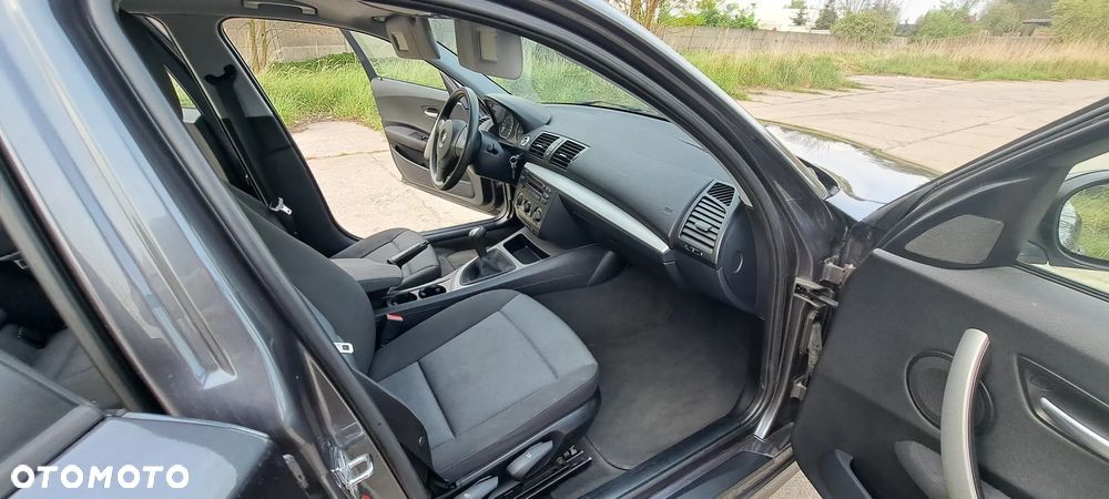 BMW Seria 1 - 12