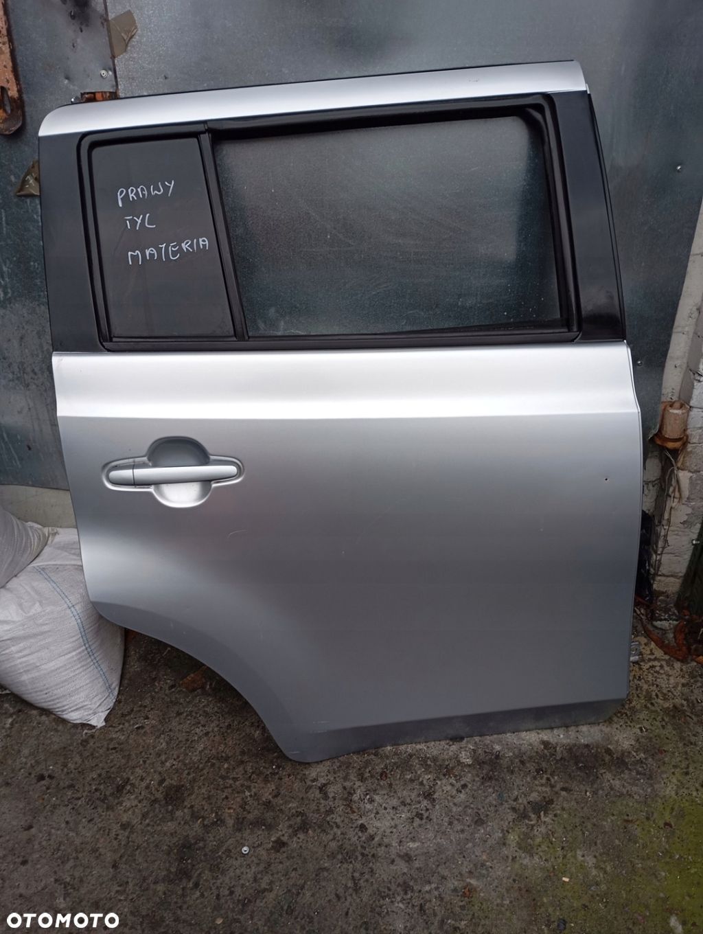 Drzwi tył prawe kompletne Daihatsu Materia - 1