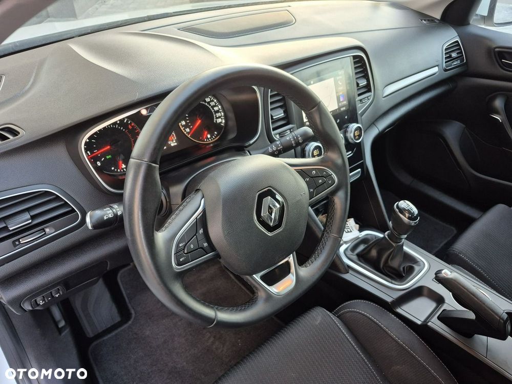 Renault Megane - 11