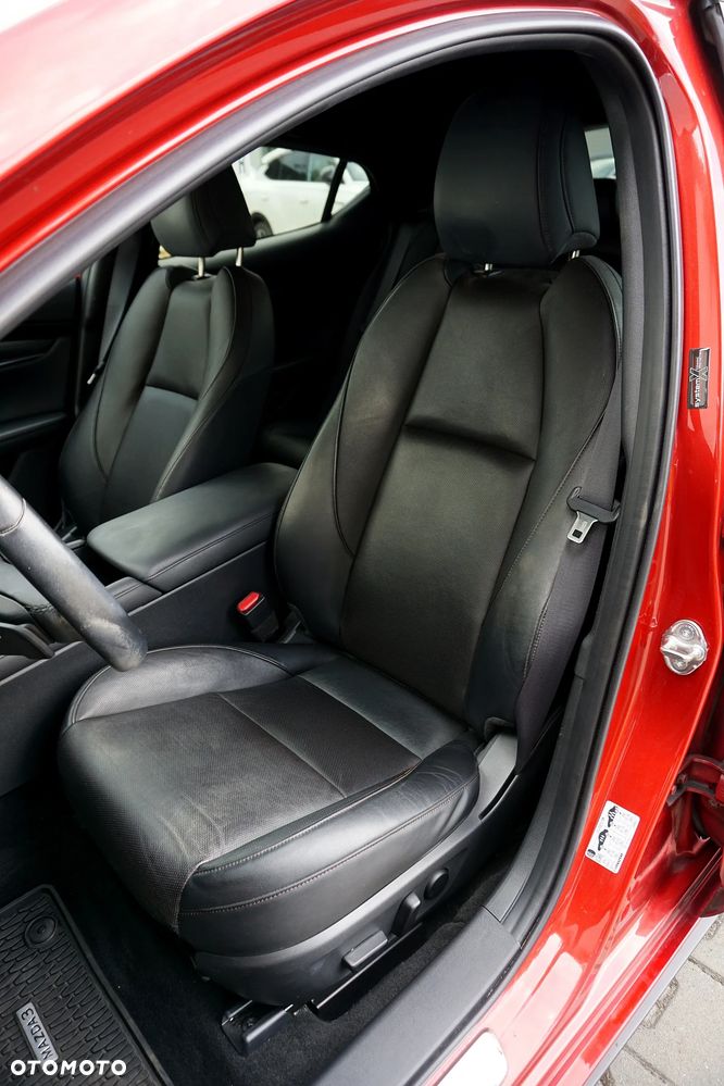 Mazda 3 2.0 mHEV Hikari - 14