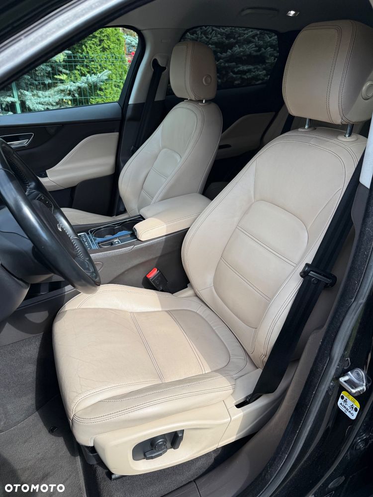 Jaguar F-Pace 2.0 i4D AWD R-Sport - 8