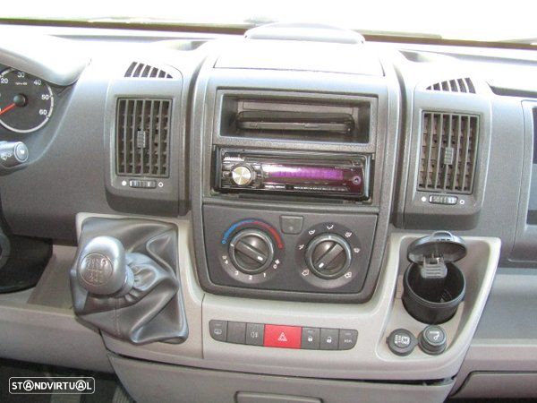 McLouis Tandy 672 Cama central - 22