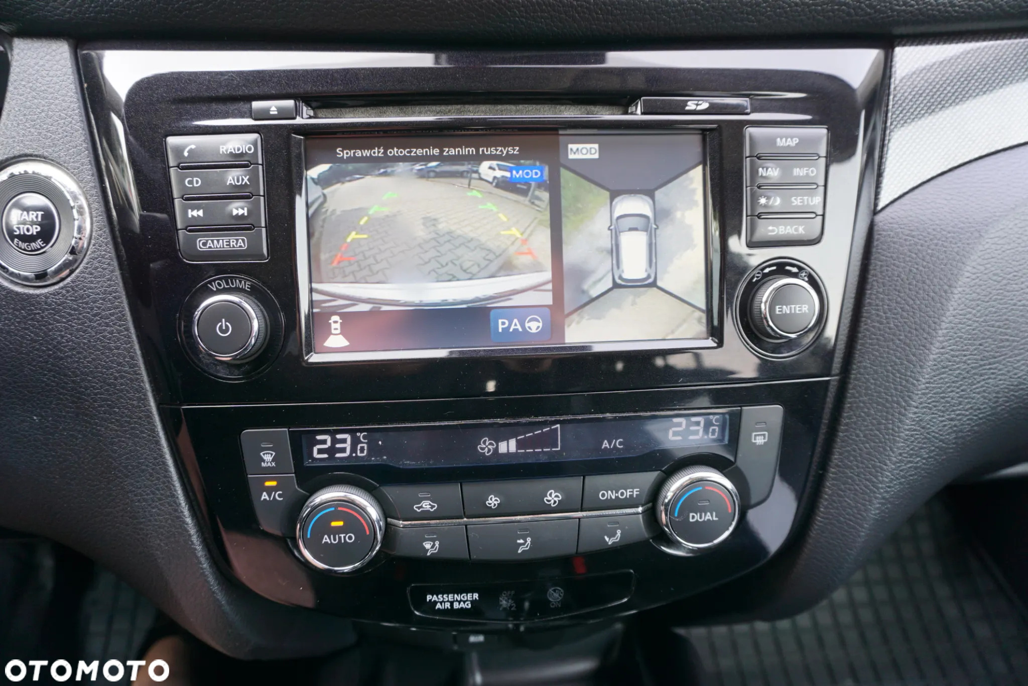 Nissan X-Trail 1.6 DCi N-Connecta 2WD Xtronic 7os - 27