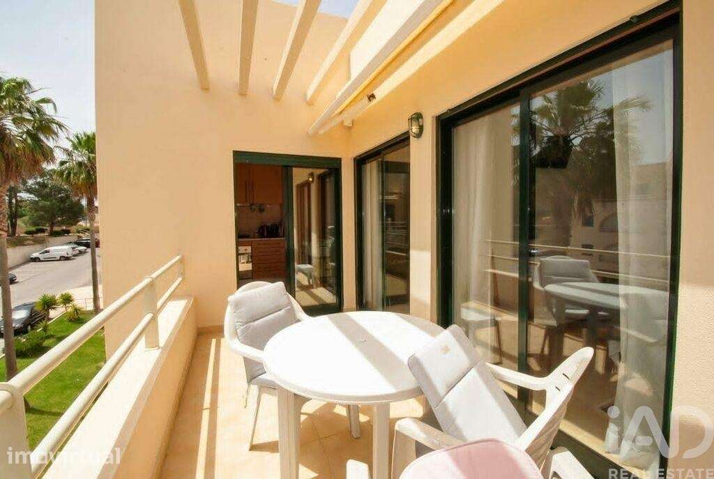 Apartamento T1 em Guia de 67,2 m2 - Grande imagem: 2/20