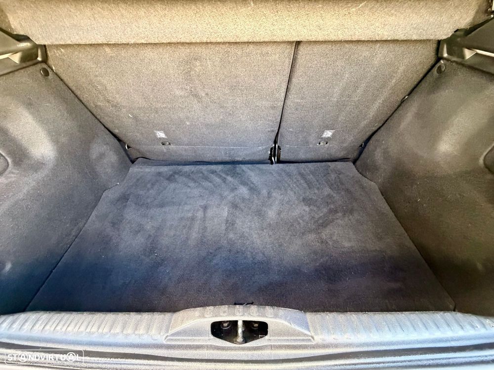 Citroën C3 1.2 PureTech Shine - 31