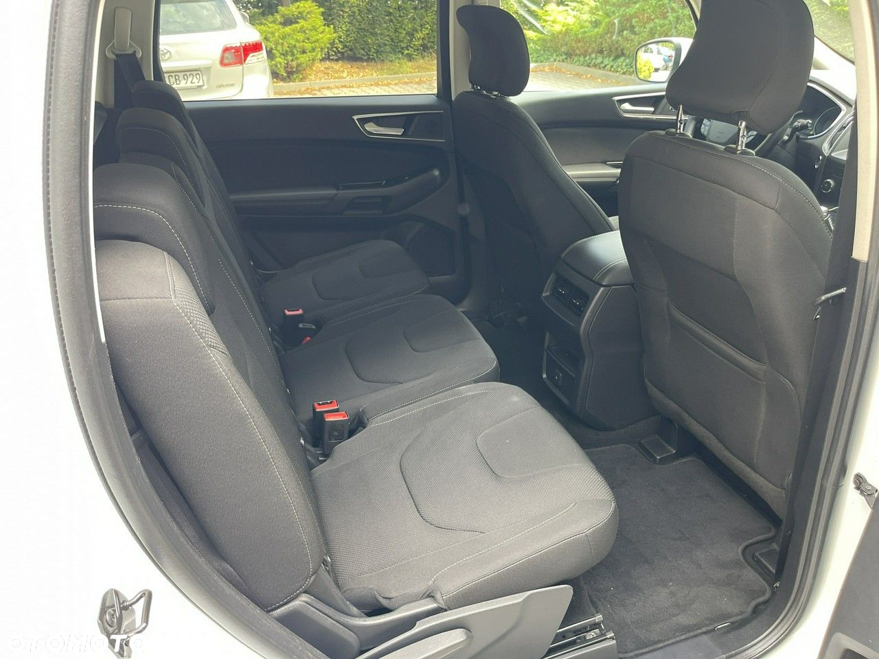Ford S-Max - 25