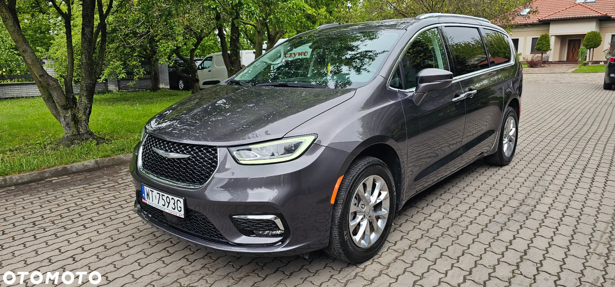Chrysler Pacifica - 29