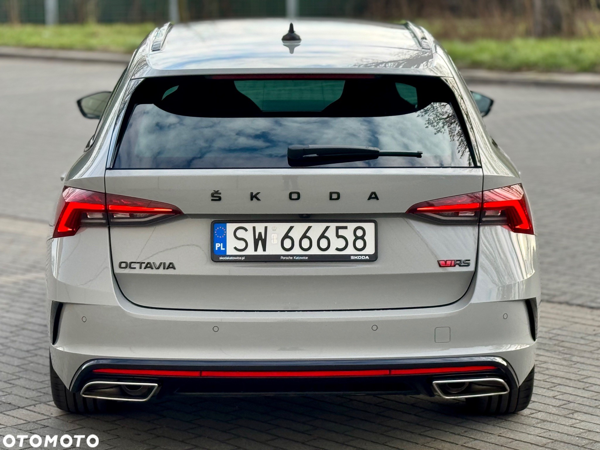 Skoda Octavia 2.0 TSI RS 245 DSG - 36