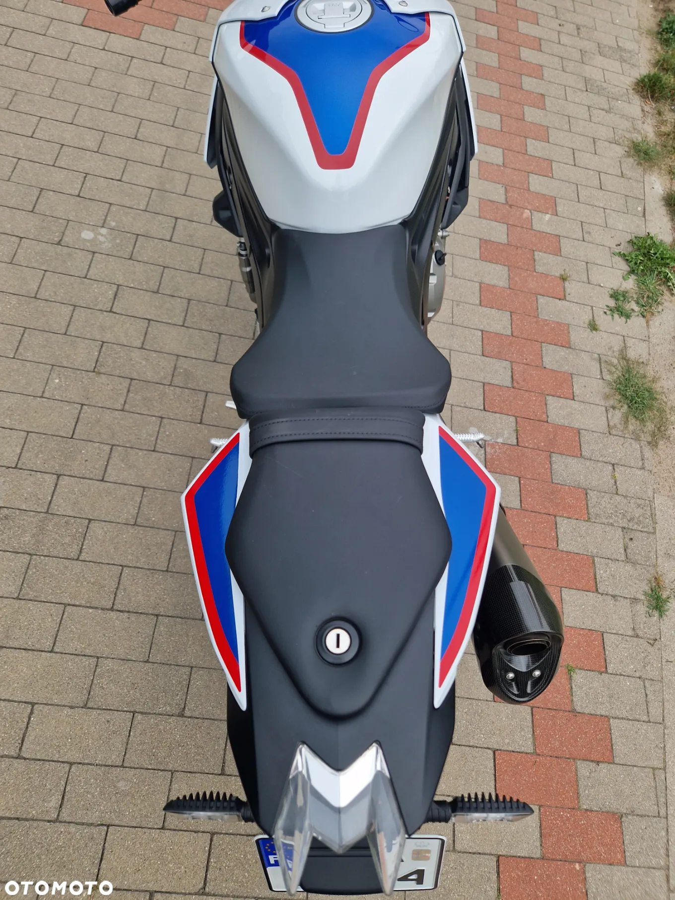 BMW S - 4