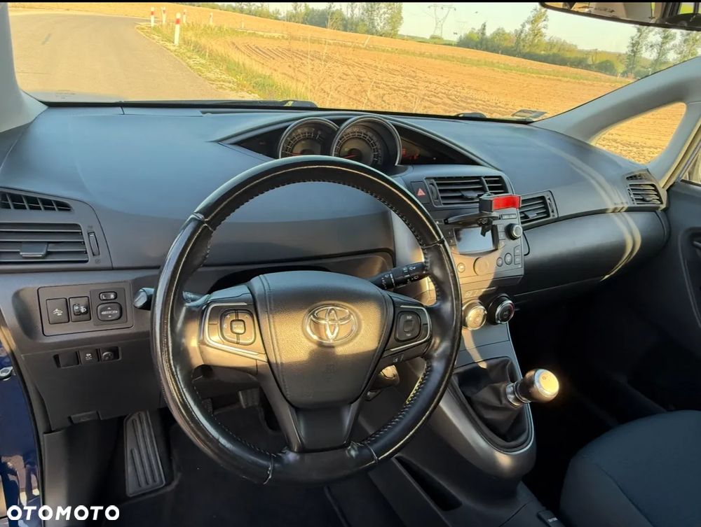 Toyota Verso 1.6 Active 7os EU6 - 11