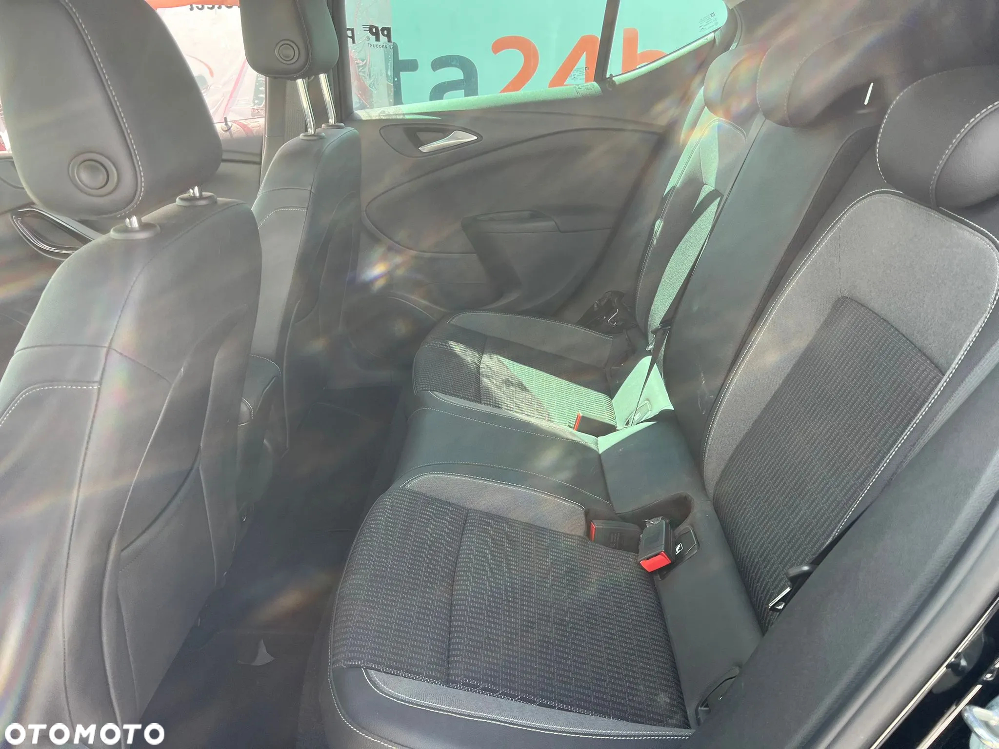 Opel Astra 1.2 Turbo Edition - 14
