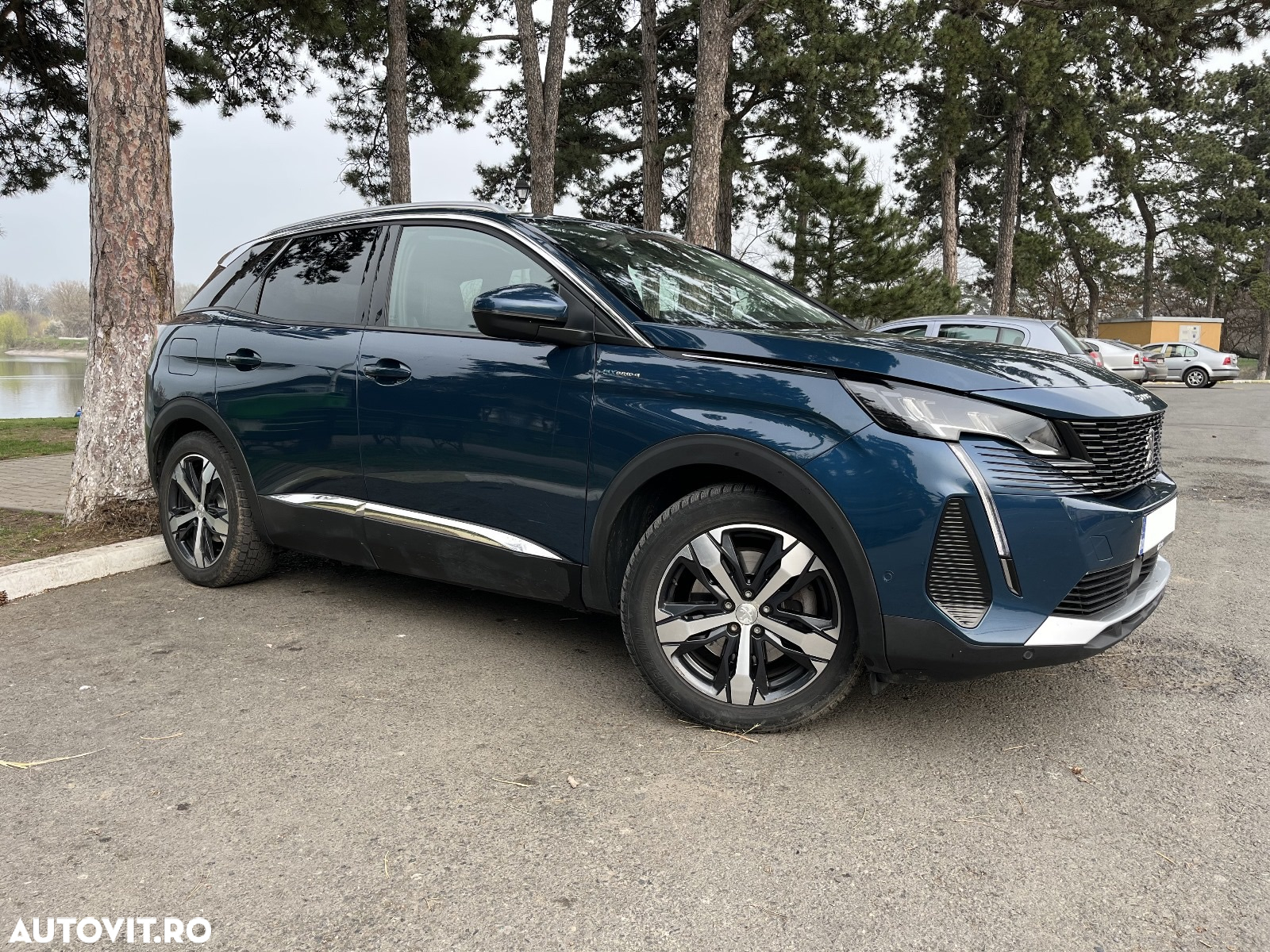 Peugeot 3008 Hybrid4 300 e-EAT8 Allure - 2