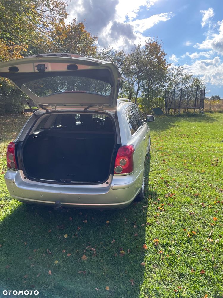 Toyota Avensis 2008 photo 3
