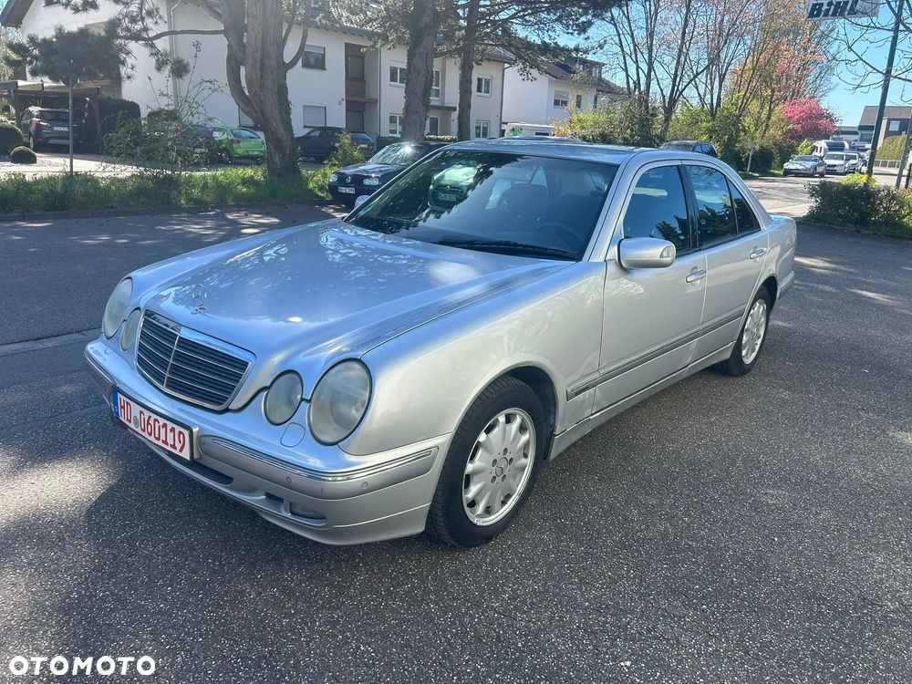 Mercedes-Benz Klasa E - 2