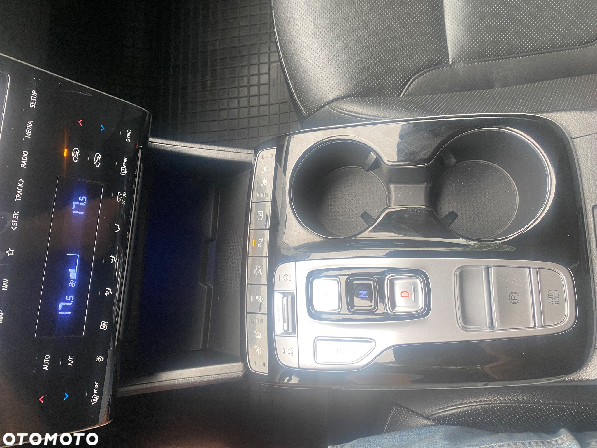 Hyundai Tucson 1.6 T-GDi 48V-Hybrid 4WD DCT Blackline - 34