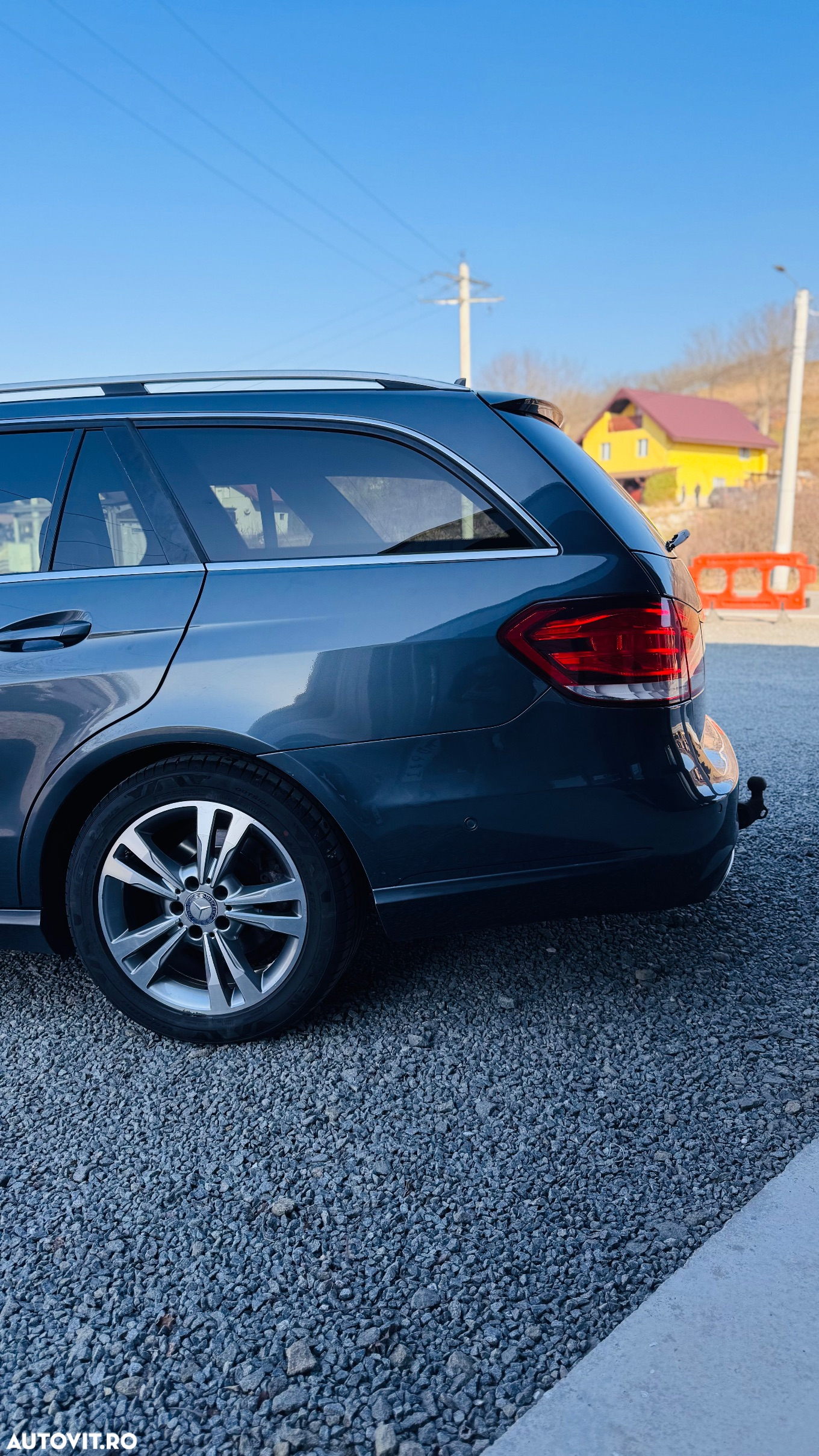 Mercedes-Benz E 220 T CDI DPF BlueEFFICIENCY 7G-TRONIC Avantgarde - 6