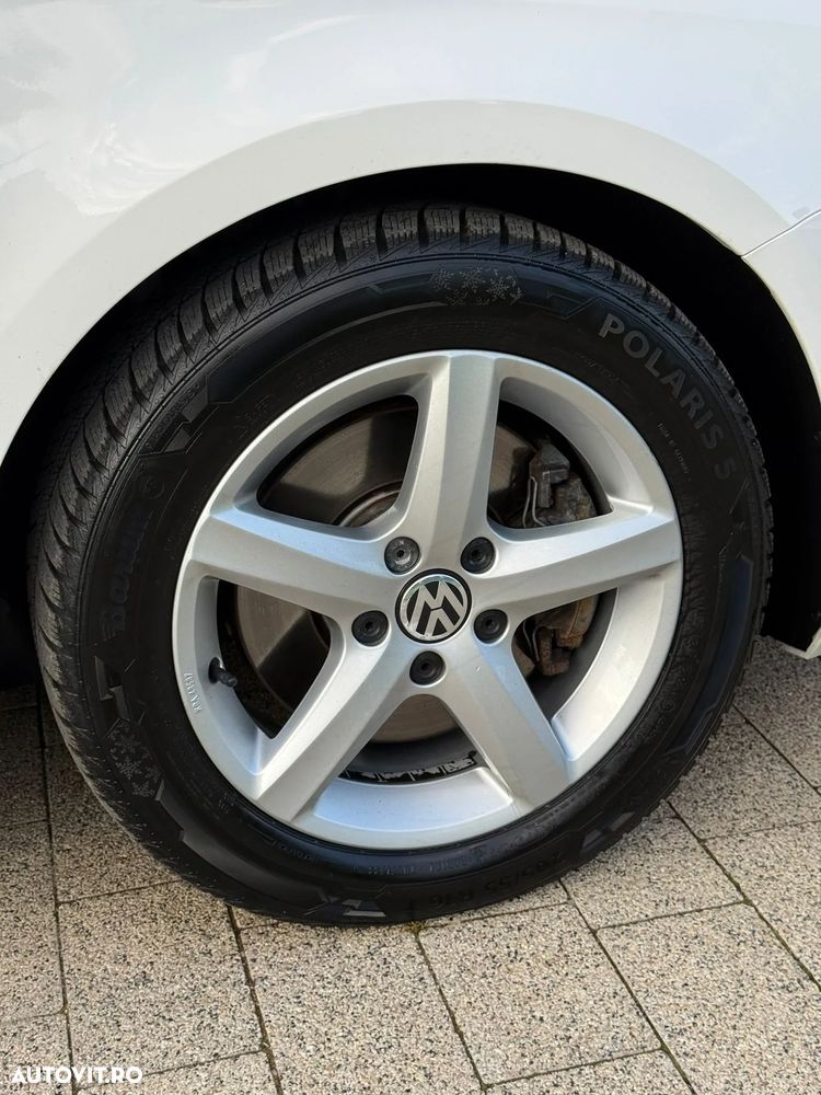 Volkswagen Passat 2.0 TDI DPF BlueMotion Technology Sportline - 26