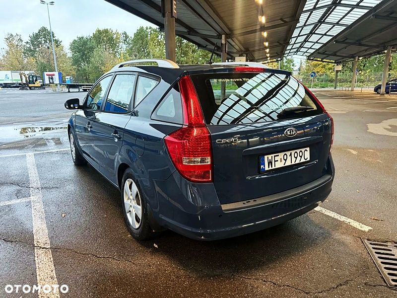 Kia Ceed - 5
