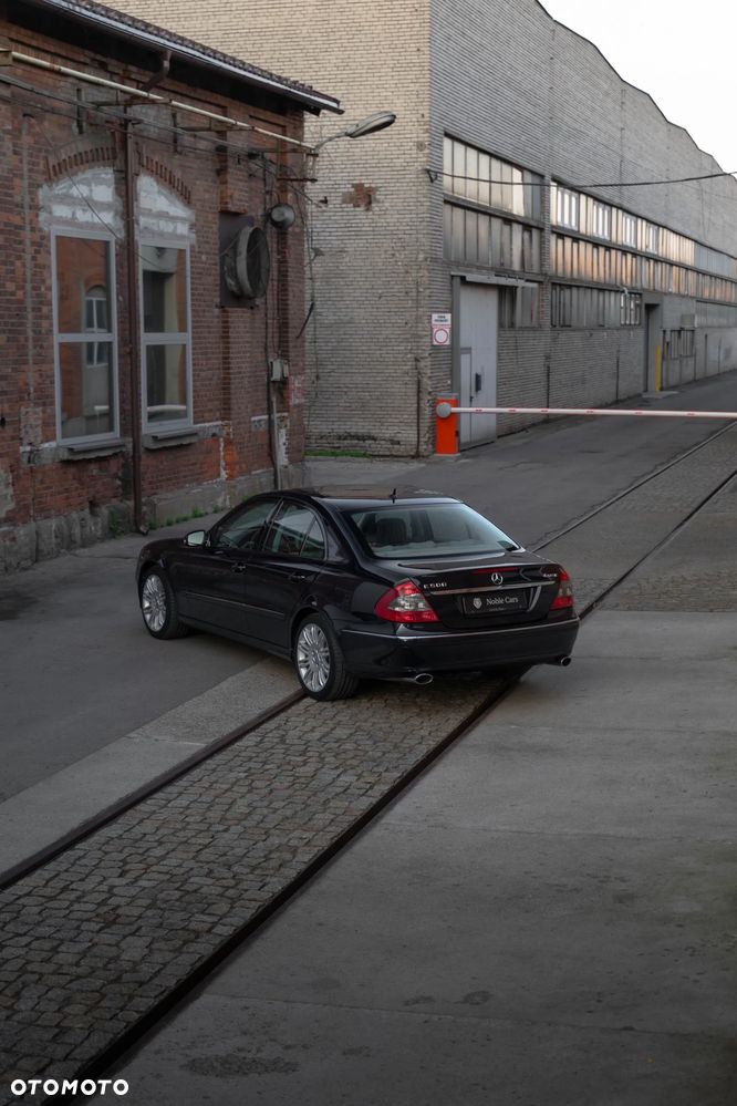 Mercedes-Benz Klasa E 500 4-Matic Elegance - 6