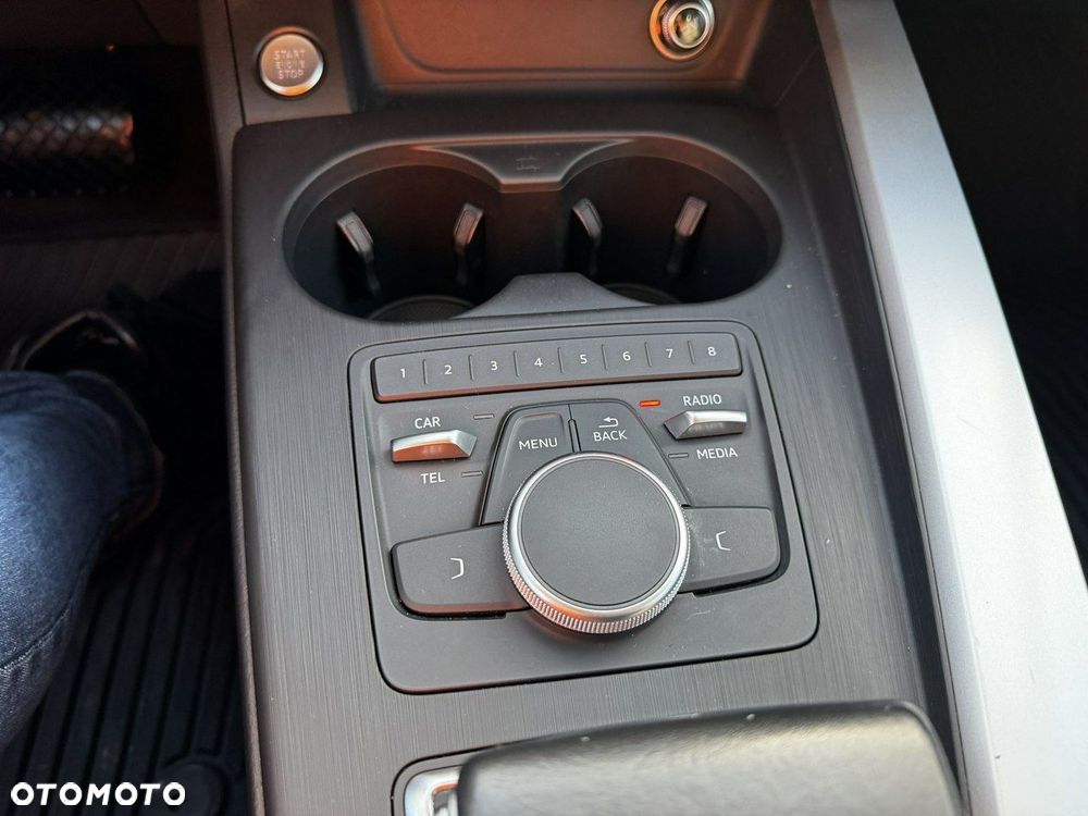 Audi A4 Avant 2.0 TDI S tronic - 34