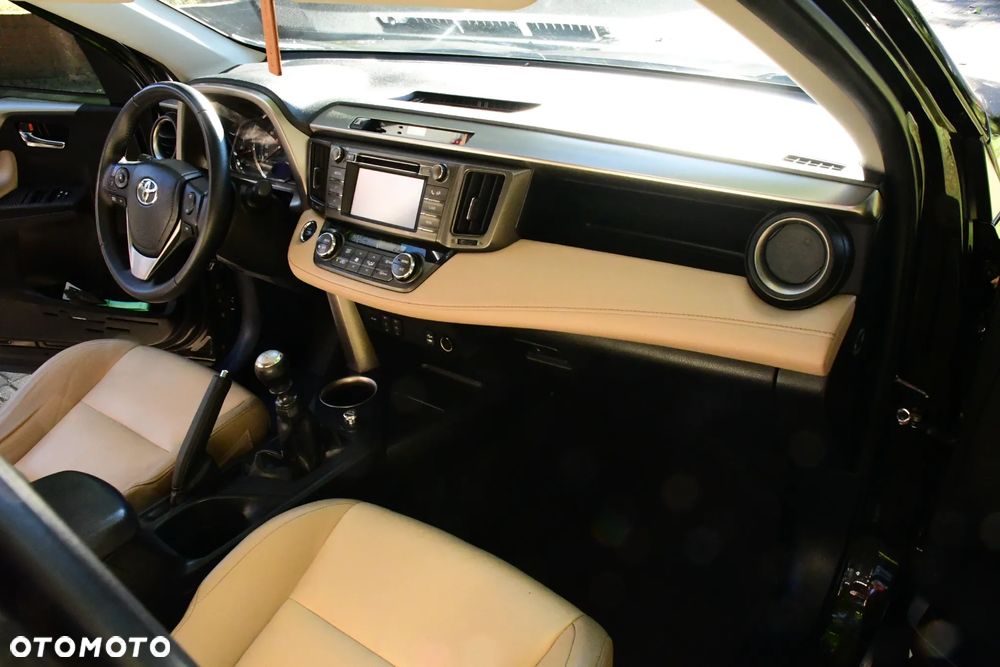 Toyota RAV4 2.0 D-4D 4x4 Executive - 30