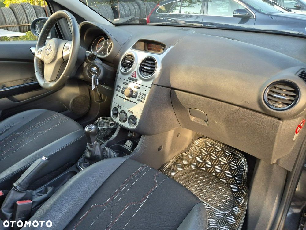 Opel Corsa 1.4 16V 150 Jahre - 27