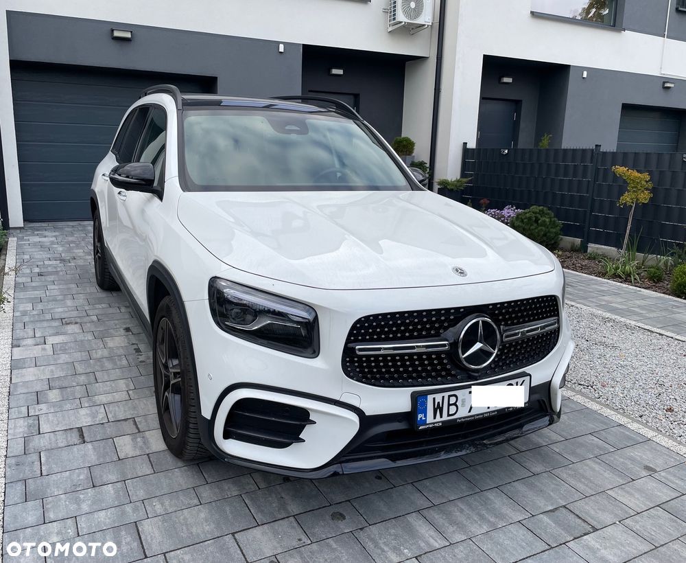 Mercedes-Benz GLB 220 mHEV 4-Matic AMG Line 8G-DCT - 3