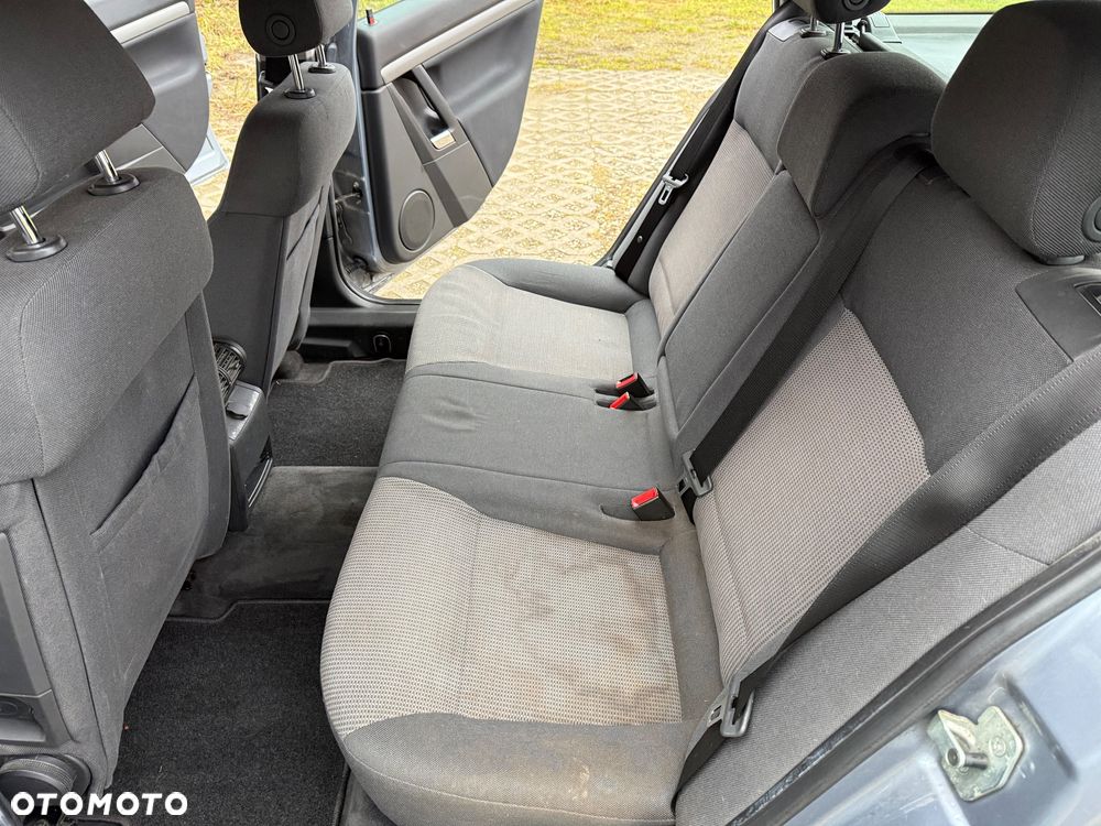 Opel Vectra 1.9 CDTI - 11