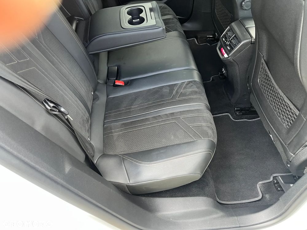 Peugeot 3008 1.5 BlueHDi GT Pack S&S EAT8 - 13