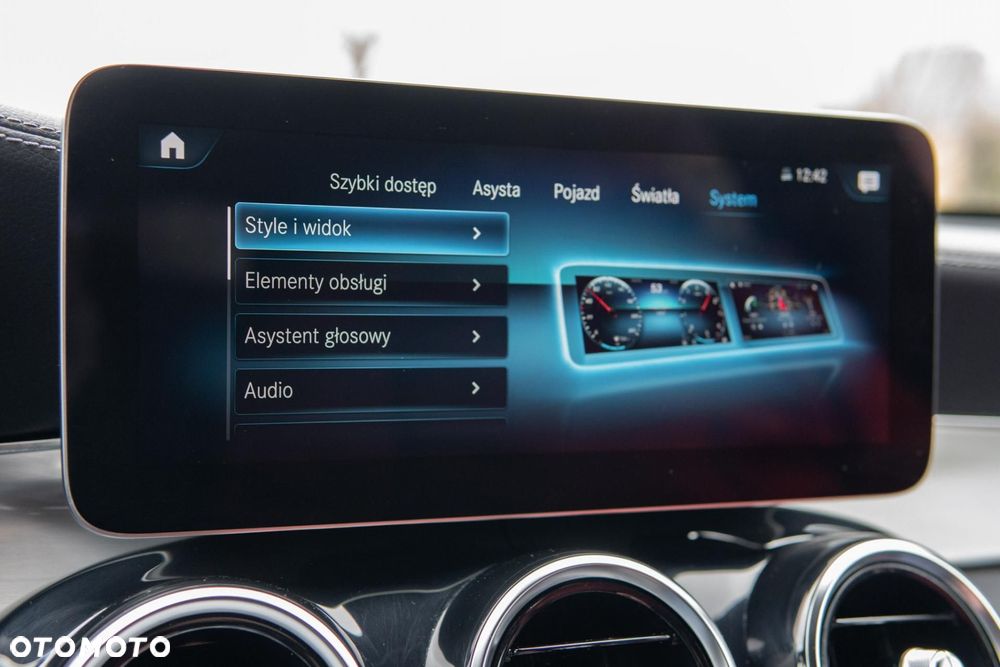 Mercedes-Benz GLC 300 4Matic 9G-TRONIC AMG Line - 28