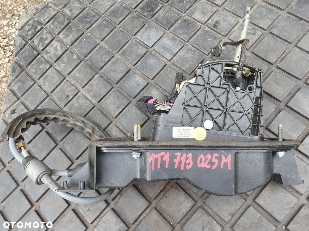 VW TOURAN 1T WYBIERAK SKRZYNI BIEGÓW AUTOMAT 1T1713025M lewarek dźwignia - 2