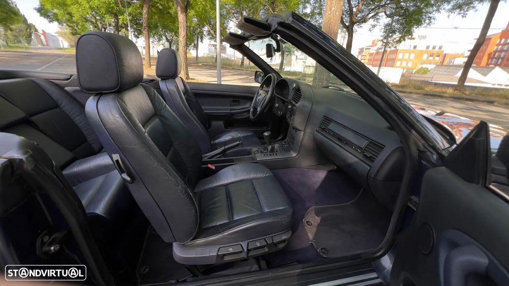 BMW 318 i Cabriolet - 16