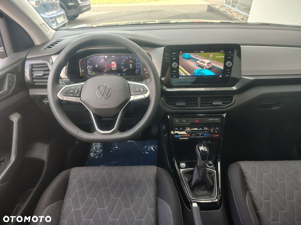 Volkswagen T-Cross - 12