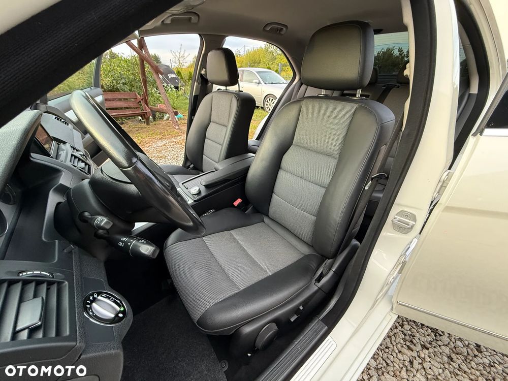 Mercedes-Benz Klasa C 250 CDI Avantgarde Edition - 23