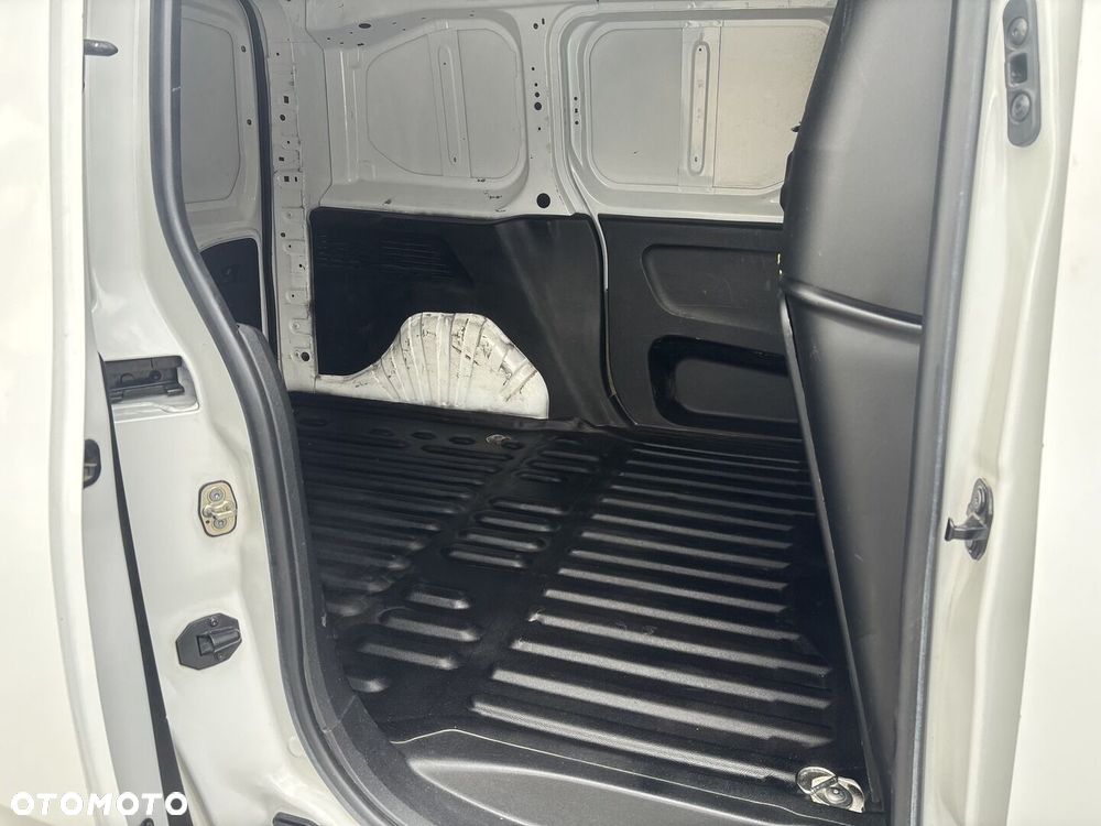 Peugeot Partner - 12