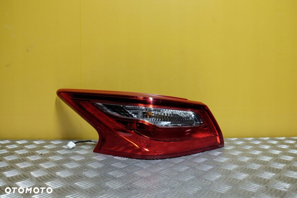 NISSAN ALTIMA 2016- LAMPA TYŁ LEWA TYLNA USA
