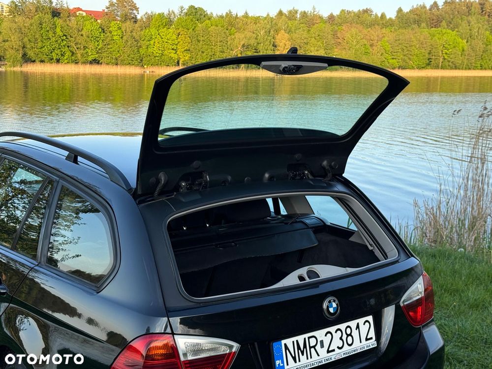 BMW Seria 3 318d DPF - 14