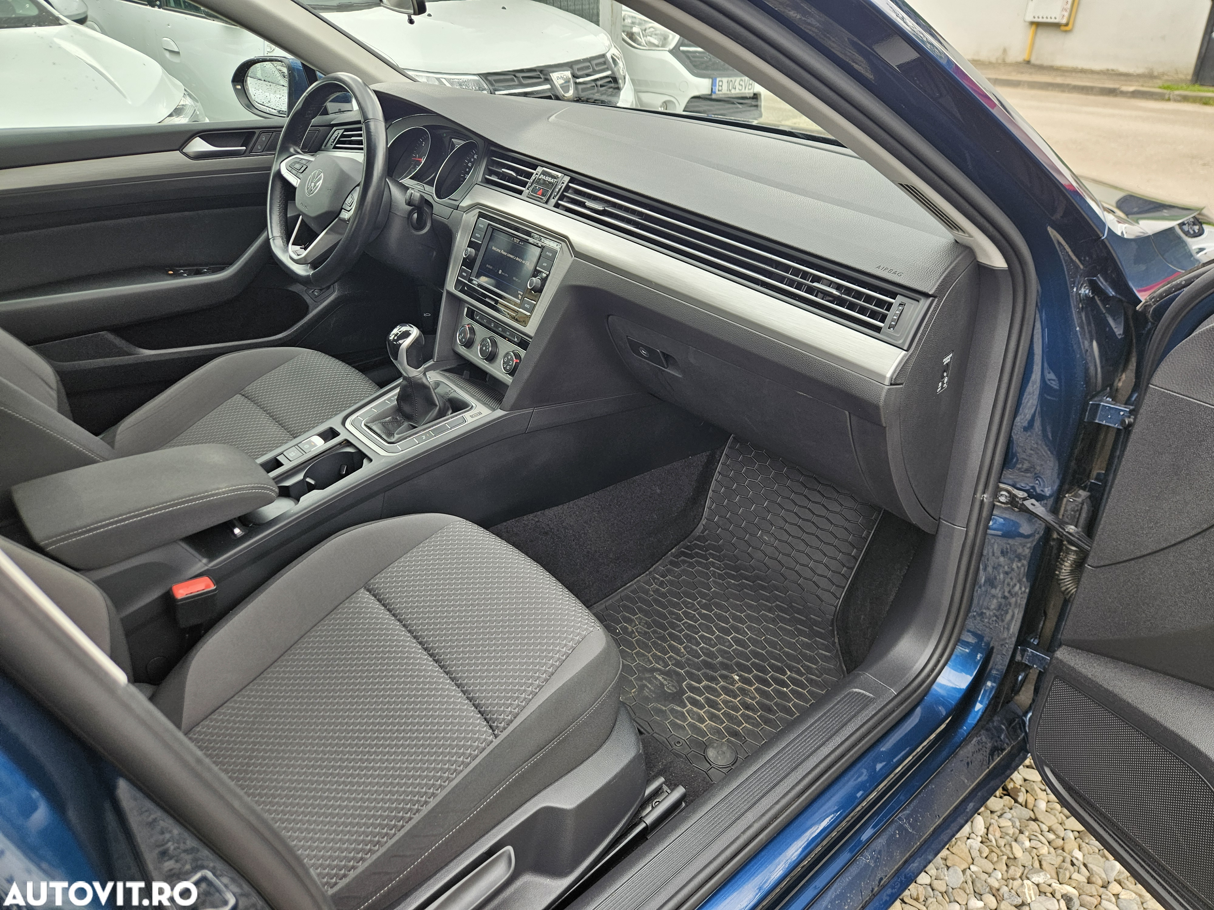 Volkswagen Passat 2.0 TDI Trendline - 10