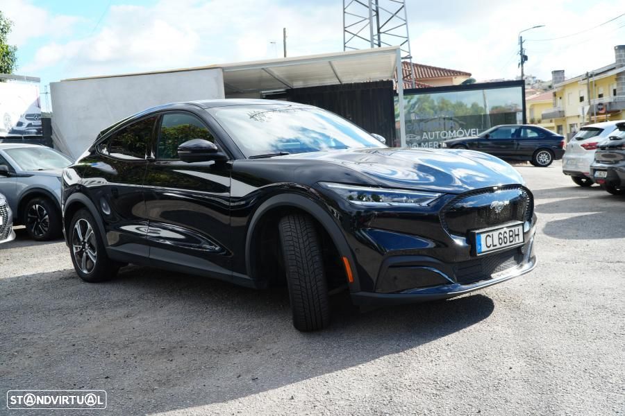 Ford Mustang Mach-E 75.7 kWh Premium AWD - 4